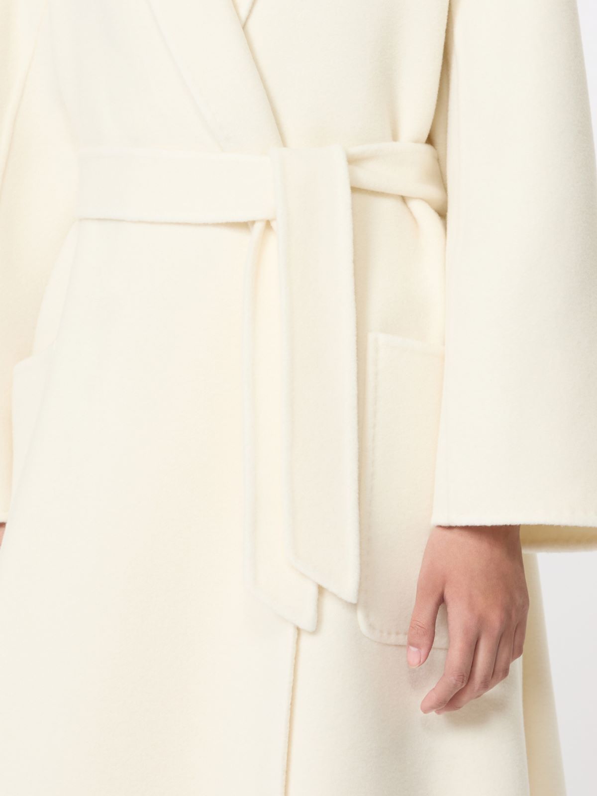 Gisela Cashmere Coat