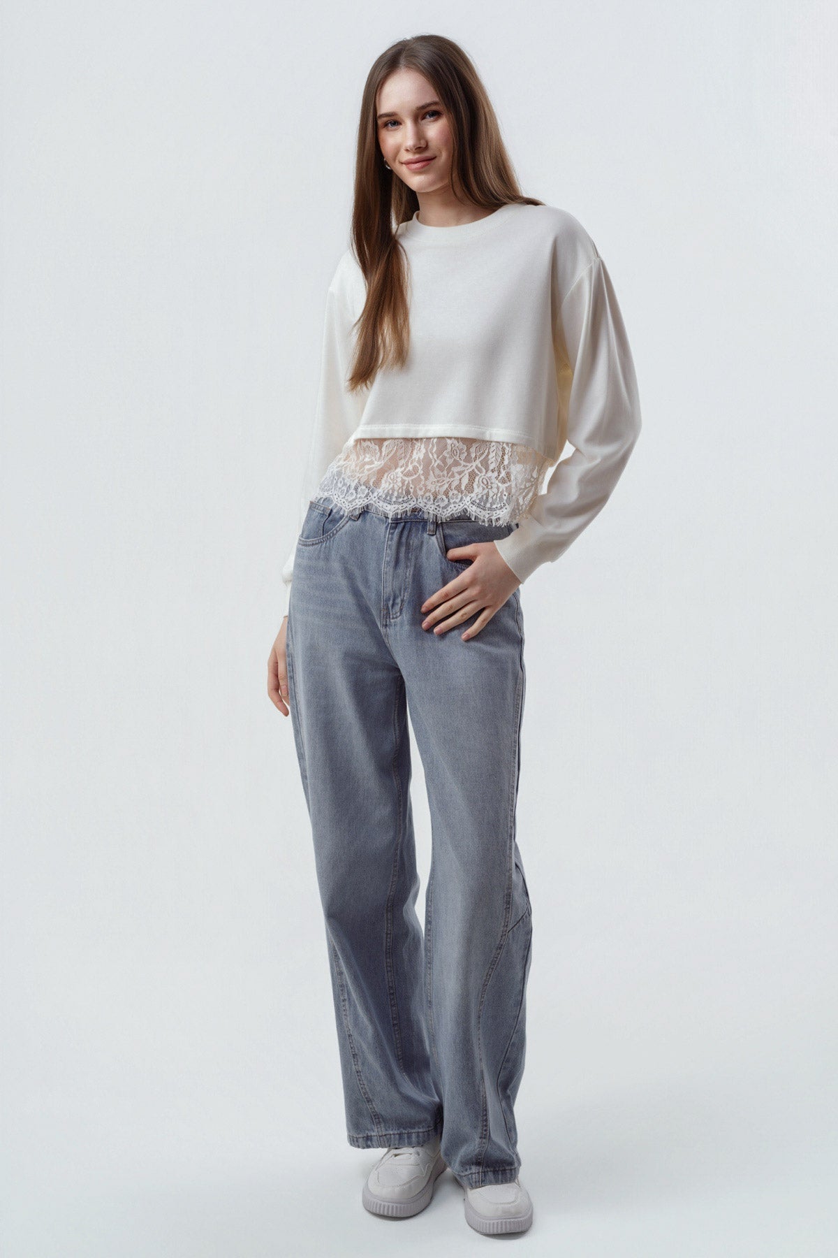 Rhea Sweatshirt