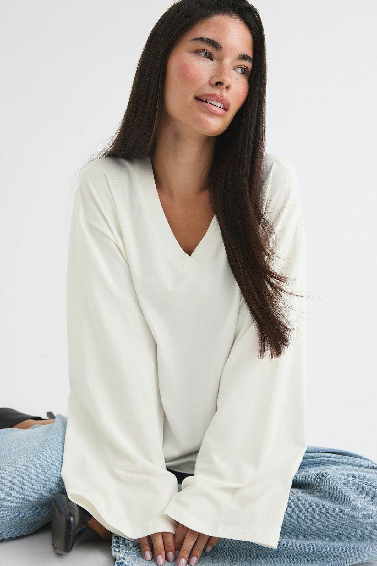 Romilly V-Neck Tee