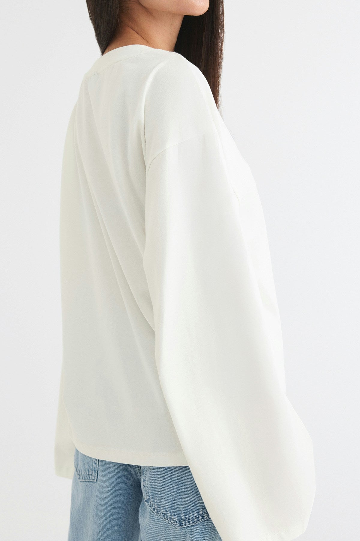 Romilly V-Neck Tee