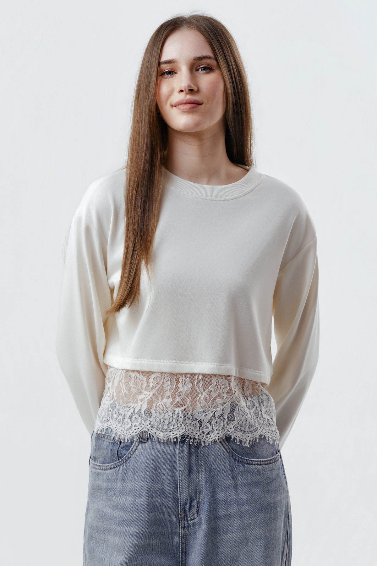 Rhea Sweatshirt